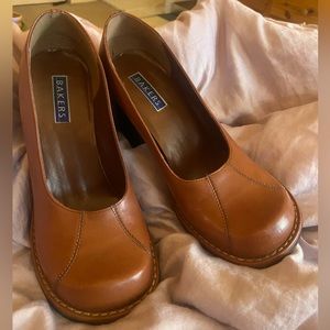 Vintage chunky square toe heels